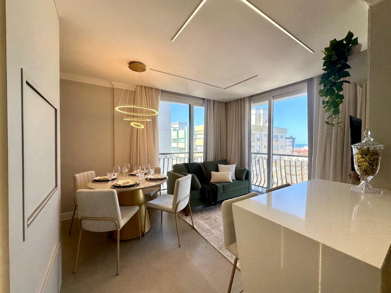 Apartamento 2 dormitórios para venda, Zona Nova | Ref.: 6456