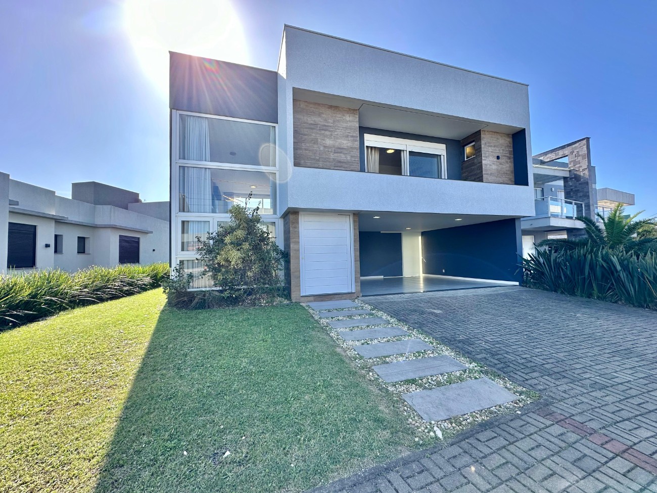 Casa em Condomínio 4 dormitórios para venda, xangrila  em Capão da Canoa RS | Ref.: 7556